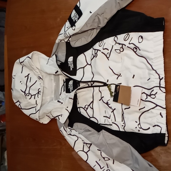 WOMENS NORTHFACE WINDBREAKER - Picture 1 of 5